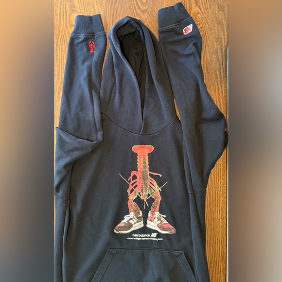 New Balance Lobster Graphic Hoodie – Men’s M, Rare Print, Streetwear Style - Picture 8 of 12
